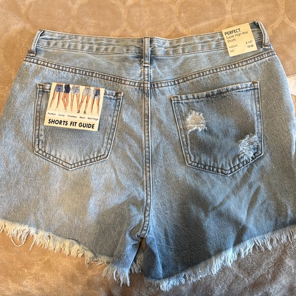 NWT DISTRESSED DENIM - Picture 4 of 8